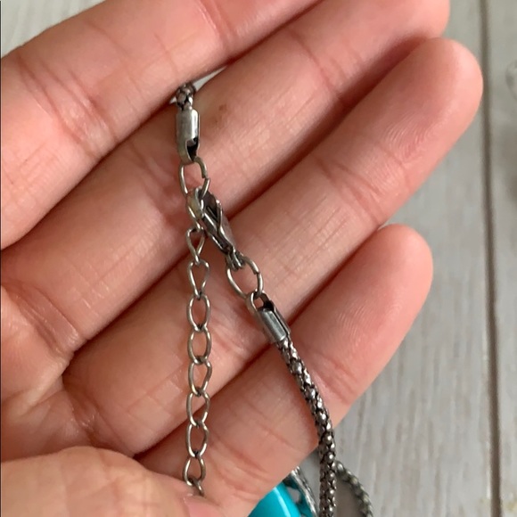 Silver and turquoise necklace and earrings set - Picture 4 of 4